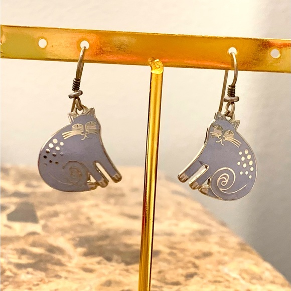 Laurel Burch Jewelry - Vintage Laurel Burch Feshire Cat earrings